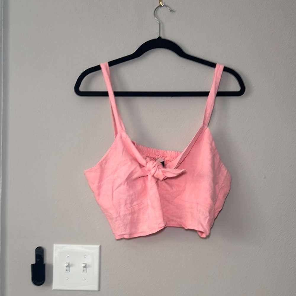 Universal Thread Women’s Pink Tie-Front Crop Tank Top